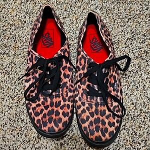 Vans leopard M7.5/W9 shoes, NWOT